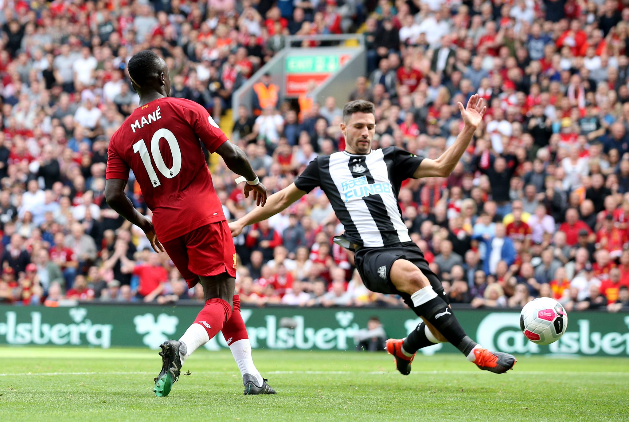 德天空：拜仁希望立即签下维尔茨，勒沃库森要价1.5亿欧.